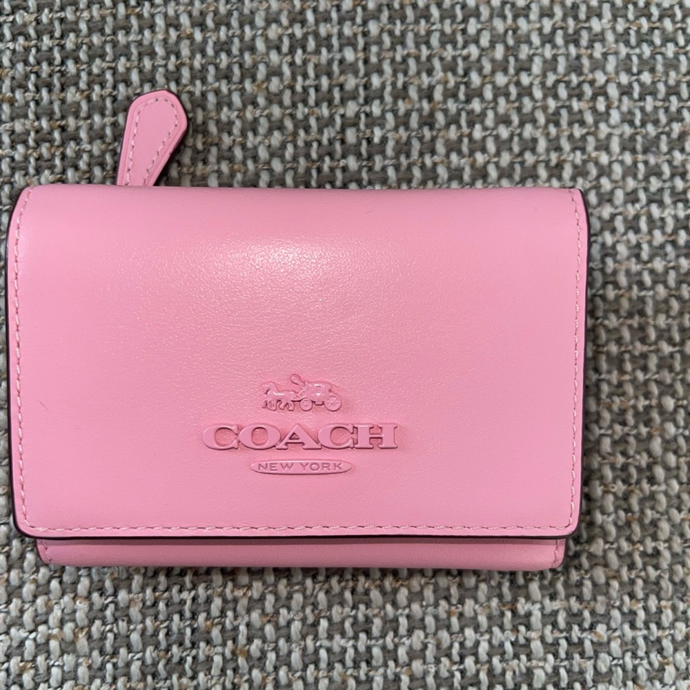 Coach wallet new with out tags